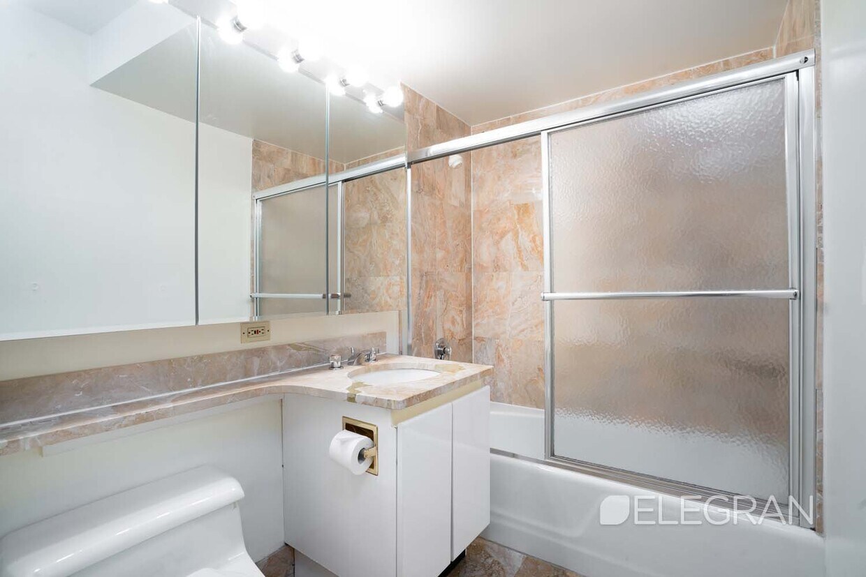 Primary Photo - Studio Condo in Carnegie Hill