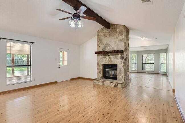 Building Photo - 303 El Mirador St