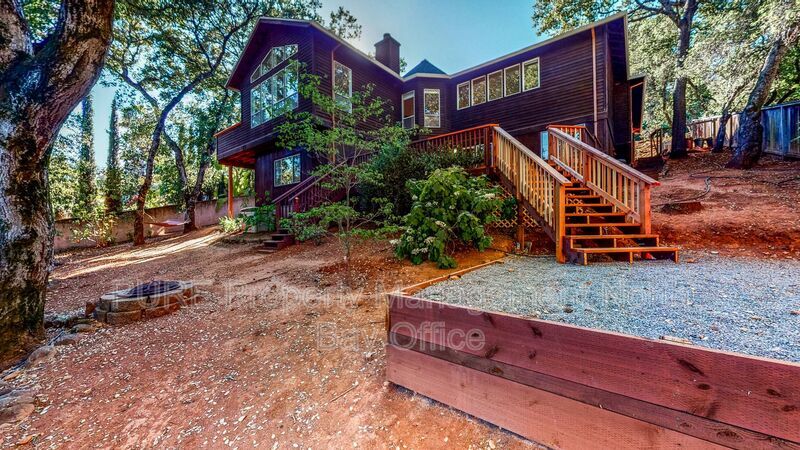 Primary Photo - 2202 Sunrise Ave