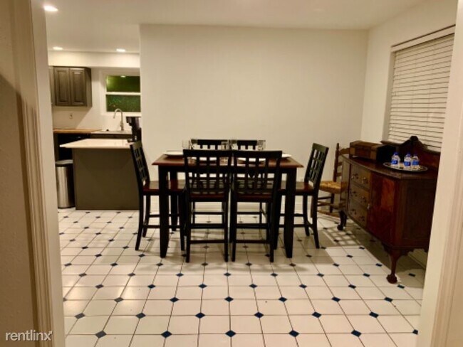 Foto del edificio - 3 br, 3 bath House - 7060 Lake Willow Dr