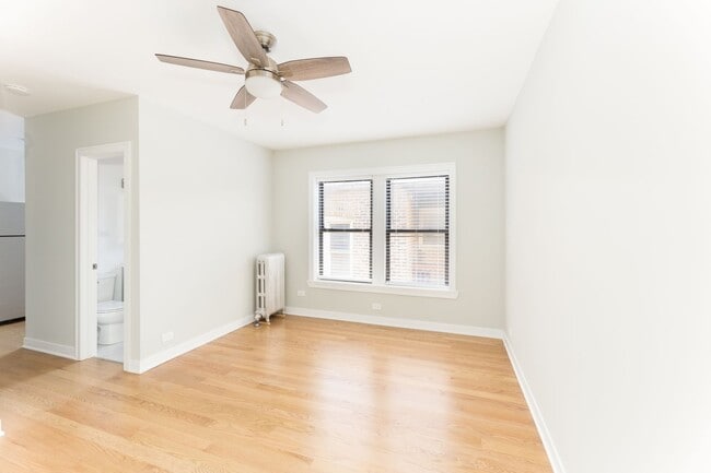 Foto del edificio - 520 W Cornelia Ave