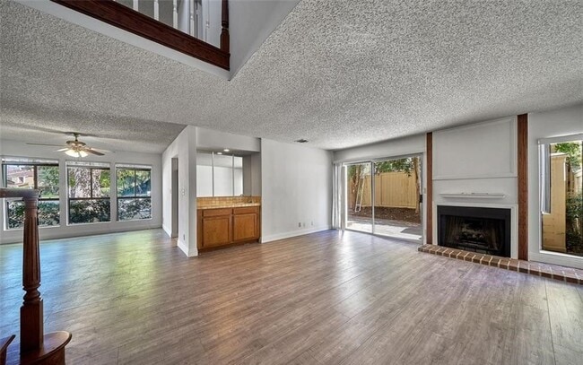 Building Photo - 18170 Andrea Cir S