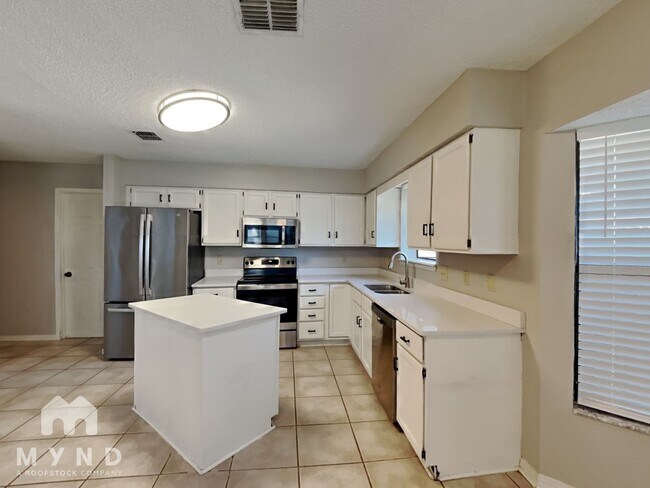 Foto del edificio - 3009 Nautilus Rd