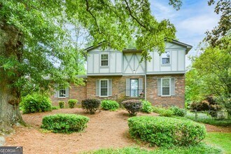 Building Photo - 435 Stonebridge Dr