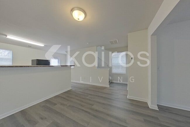 Building Photo - 114 Tybo Dr