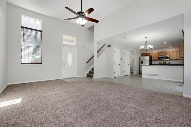 Foto del edificio - 10373 Ravenswood Way