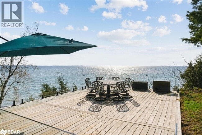 Photo du bâtiment - 27440 Cedarhurst Rd