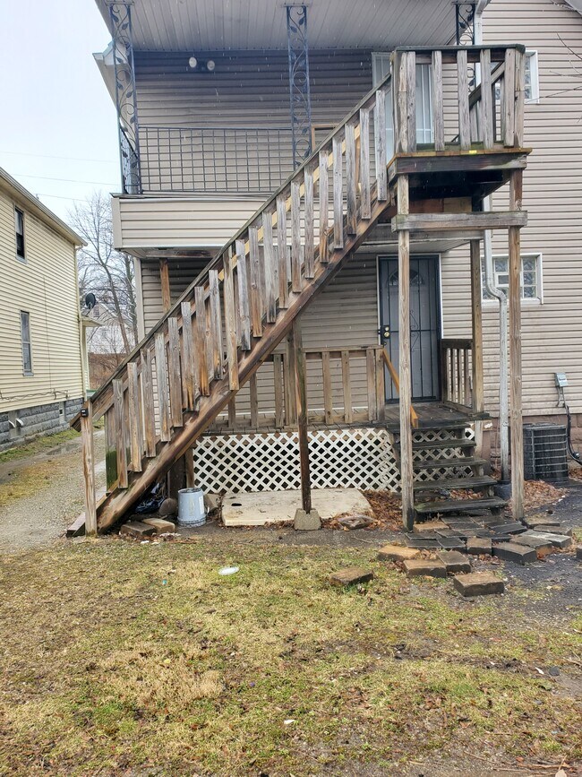 back - 3471 W 63rd St