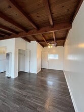 Building Photo - 328 9th St