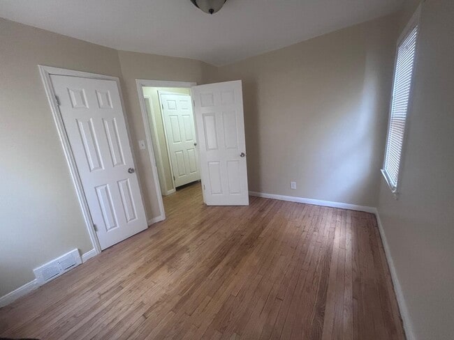 Foto del edificio - 11733 Minden Ave