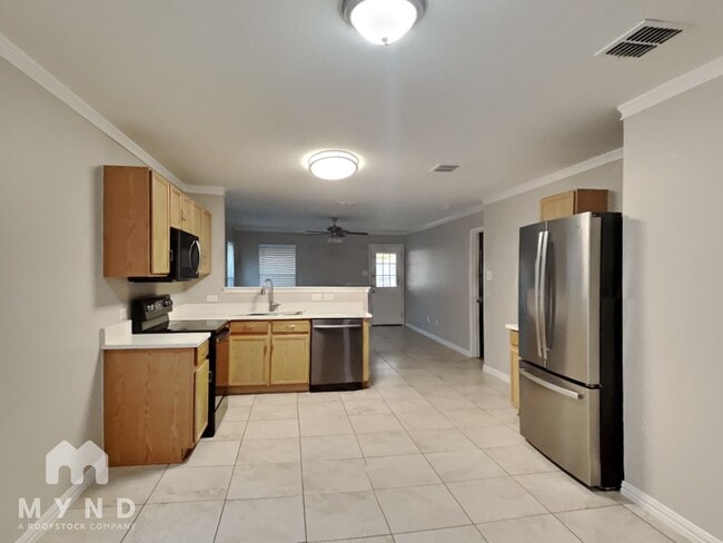 Building Photo - 8924 Sun Haven Way