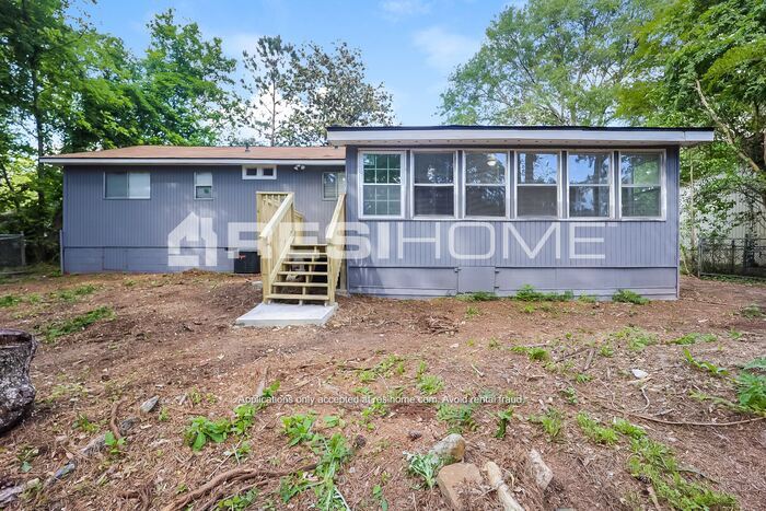 Foto del edificio - 7695 Hawthorne Dr