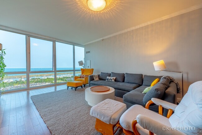 Foto del edificio - 1629 S Prairie Ave