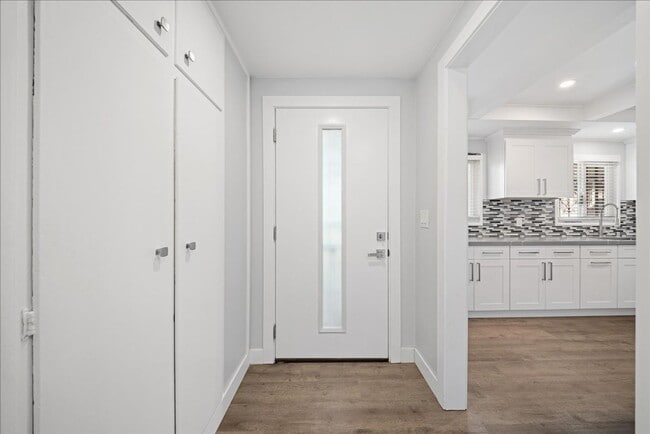 Building Photo - 2308 Cortez Ln