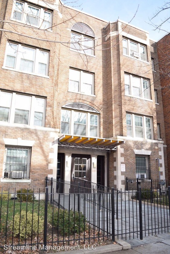 Foto principal - 1415 Girard St NW