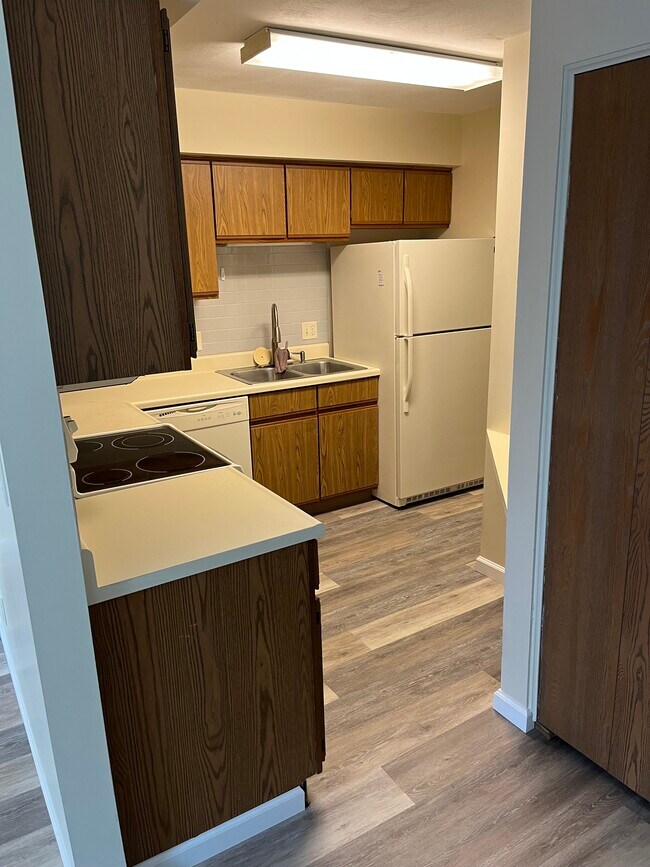 Fotografía del edificio - 108 Hartford Ct