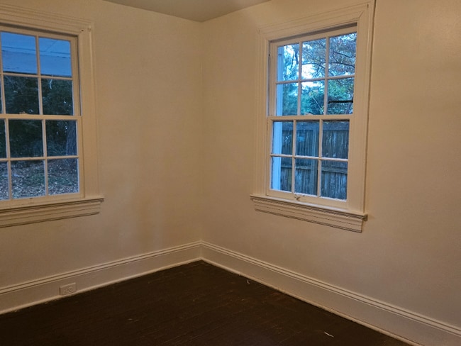 Foto del edificio - 504 Nelson St