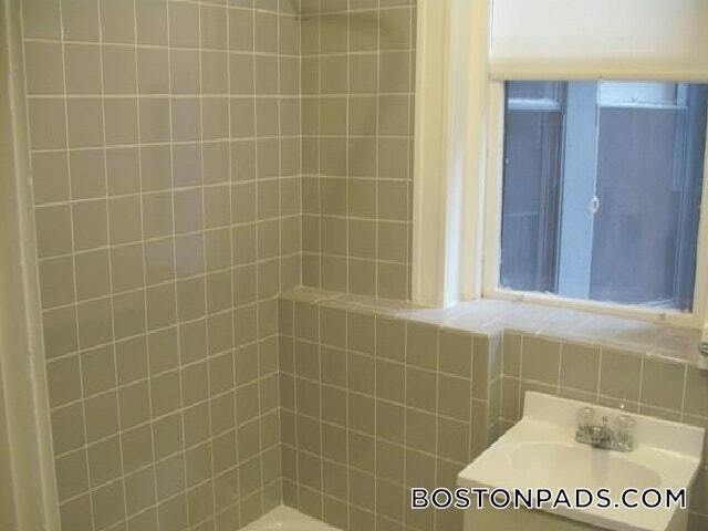 Foto del edificio - 137 Park Dr