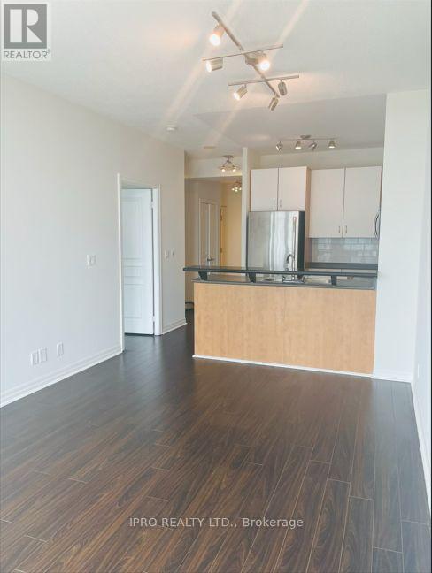 Primary Photo - 220-2220 Burnhamthorpe Rd W