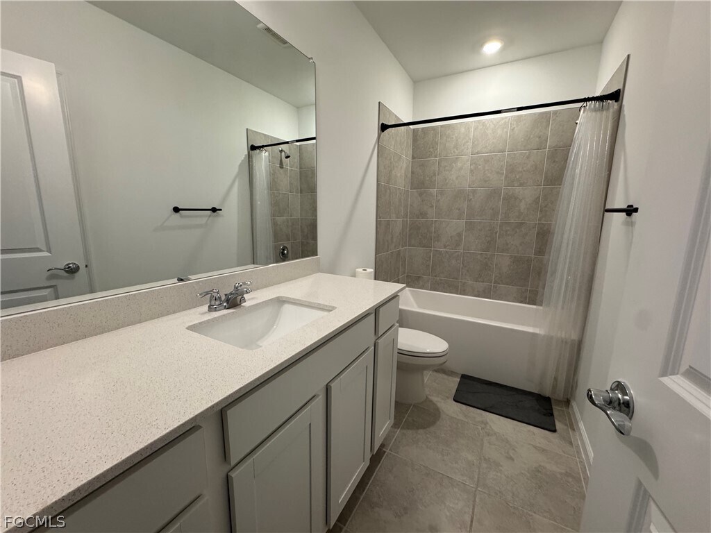 Building Photo - 1024 Caloosa Breeze Dr