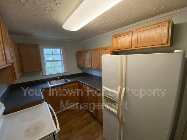 Foto del edificio - 1087 Woodland Ave SE