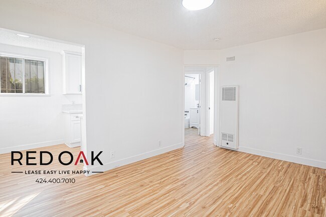 Foto del edificio - Bright and Charming One Bedroom with New S...