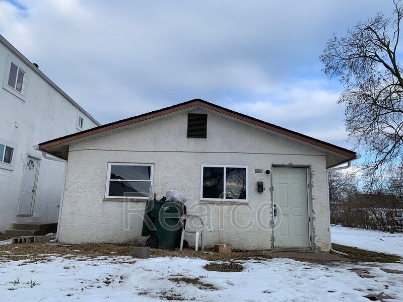 Primary Photo - 190 Schultz Ave