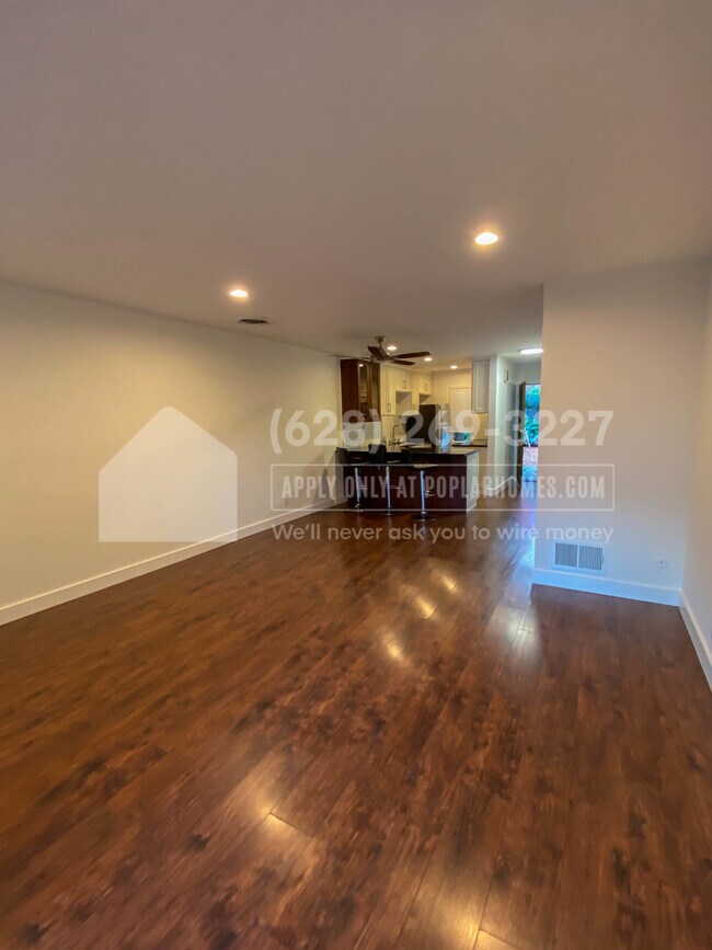 Building Photo - 1411 Creekside Dr