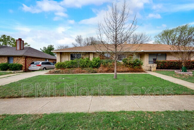 Building Photo - 2925 Post Oak Dr