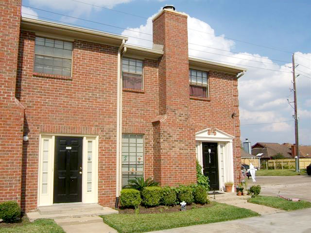 Primary Photo - Georgian Townhomes