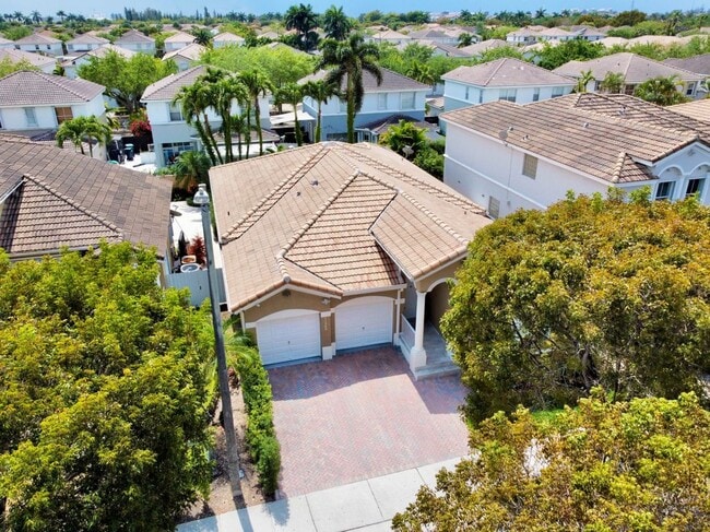 Building Photo - 11300 NW 48th Terrace