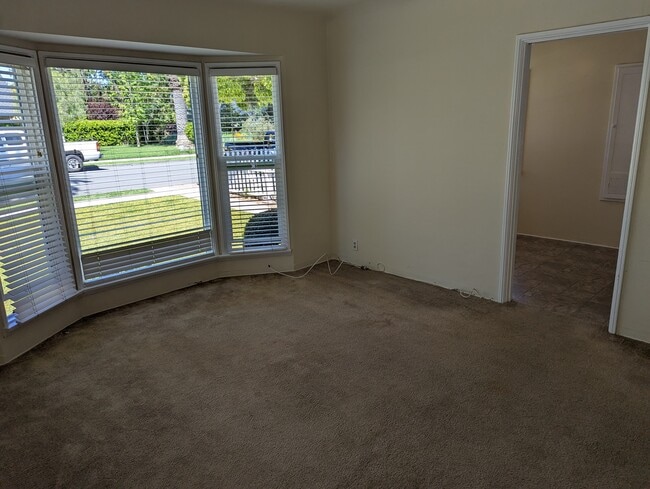 living room to kitchen - 1324 Cota Ave