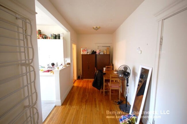 Building Photo - 1786 Beacon St