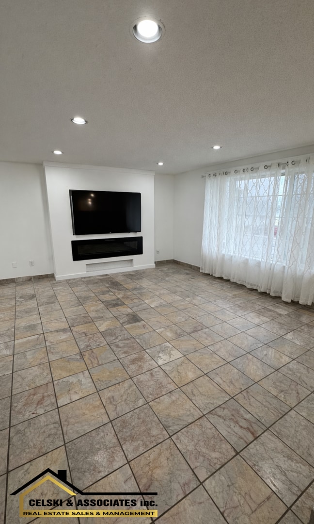 Foto del edificio - Spacious, Pet-Friendly Home on Half Acre