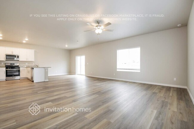 Foto del edificio - 7211 Dolores Ave