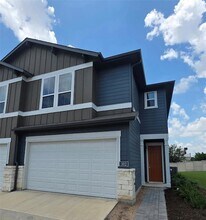 Building Photo - 1020 Vista View Dr