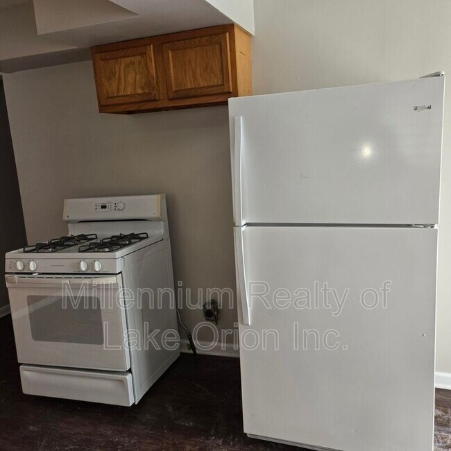 Foto del edificio - 644 E Meyers Ave