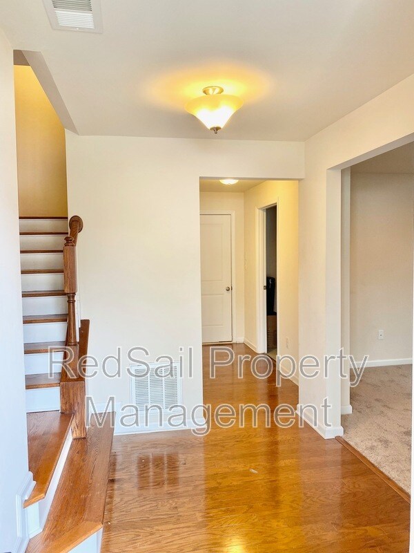 Foto del edificio - 121 Williamson Park Ln