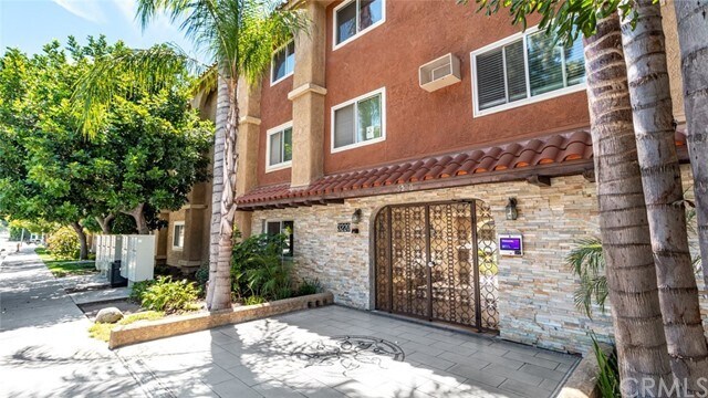 Building Photo - 3220 Altura Ave