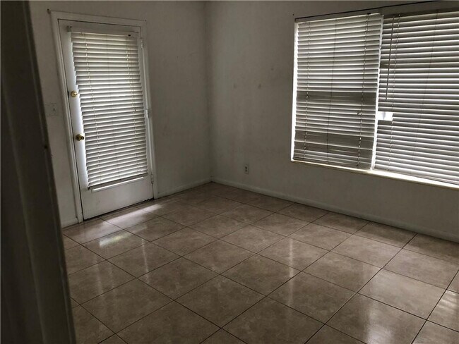 Foto del edificio - 1131 SE 2nd Ave