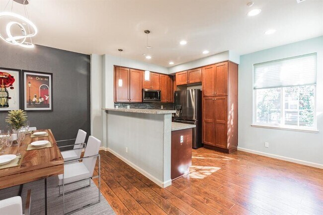 Building Photo - 1059 Turquoise Terrace