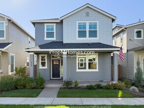 Building Photo - 3928 SE Lacewing Ln