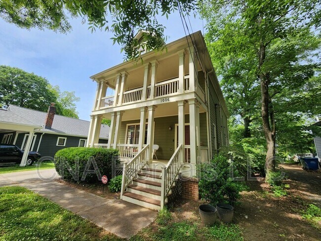 Photo - 1006 Rice St NW House