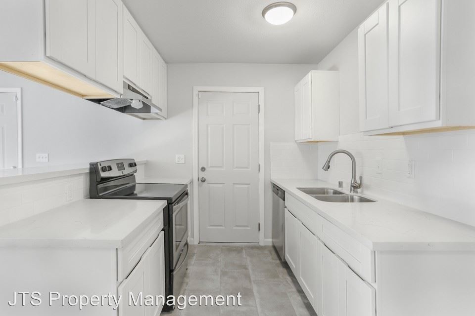 Primary Photo - 3 br, 2 bath House - 3921 Renick Way