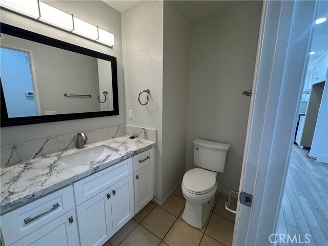 Foto del edificio - 959 W Kenwood St