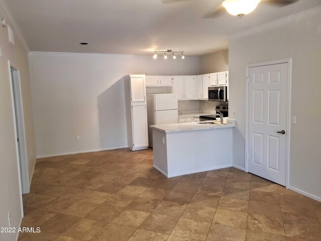 Building Photo - 7009 E Acoma Dr