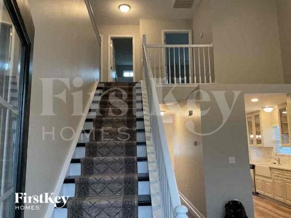 Foto del edificio - 1427 Long Paw Ln