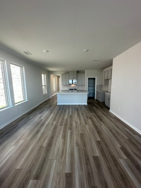 Building Photo - 1108 Redcoat Dr