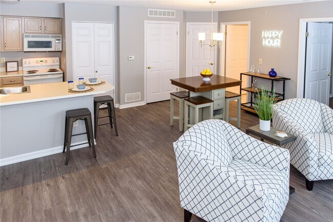 Foto del edificio - 1708 Hill Park Ct