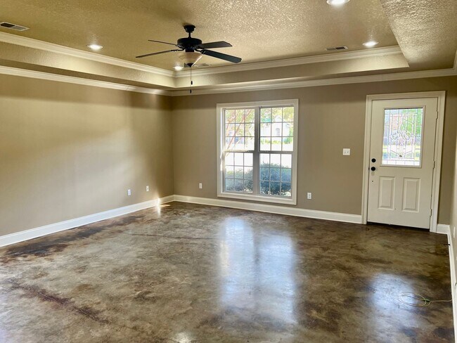 Foto del edificio - 6057 Beaver Creek Ln